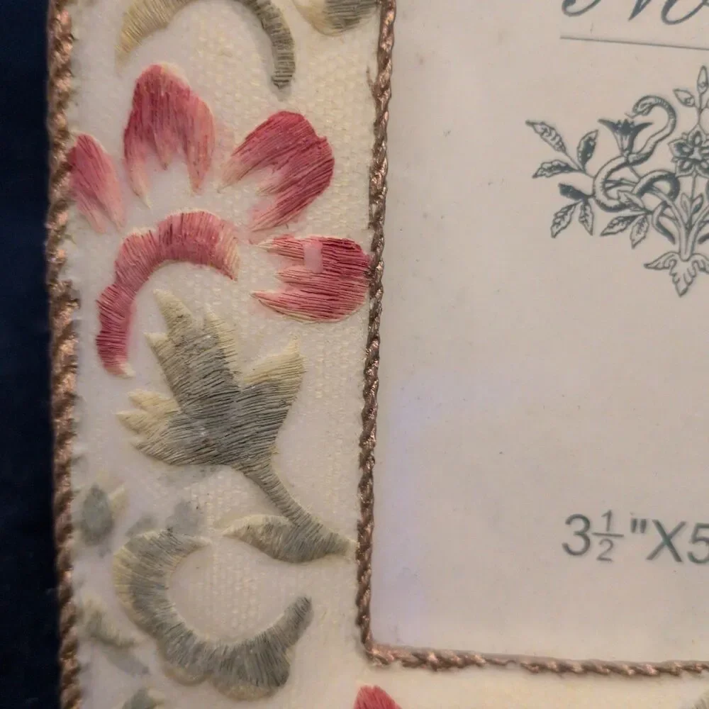 Vintage Cottagecore Ceramic Floral Picture Frame 3.5